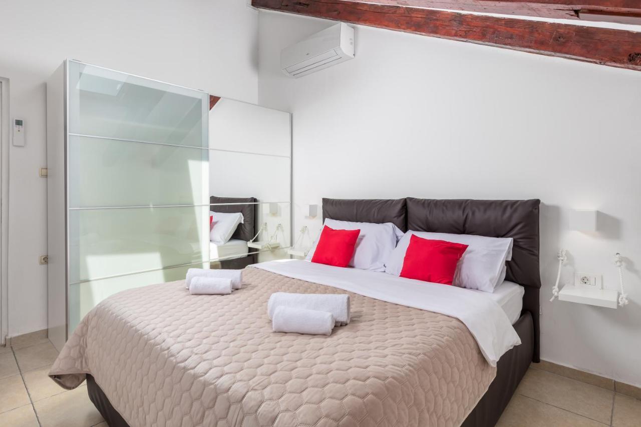 Apartamento The Heart And Soul Of Rijeka Exterior foto